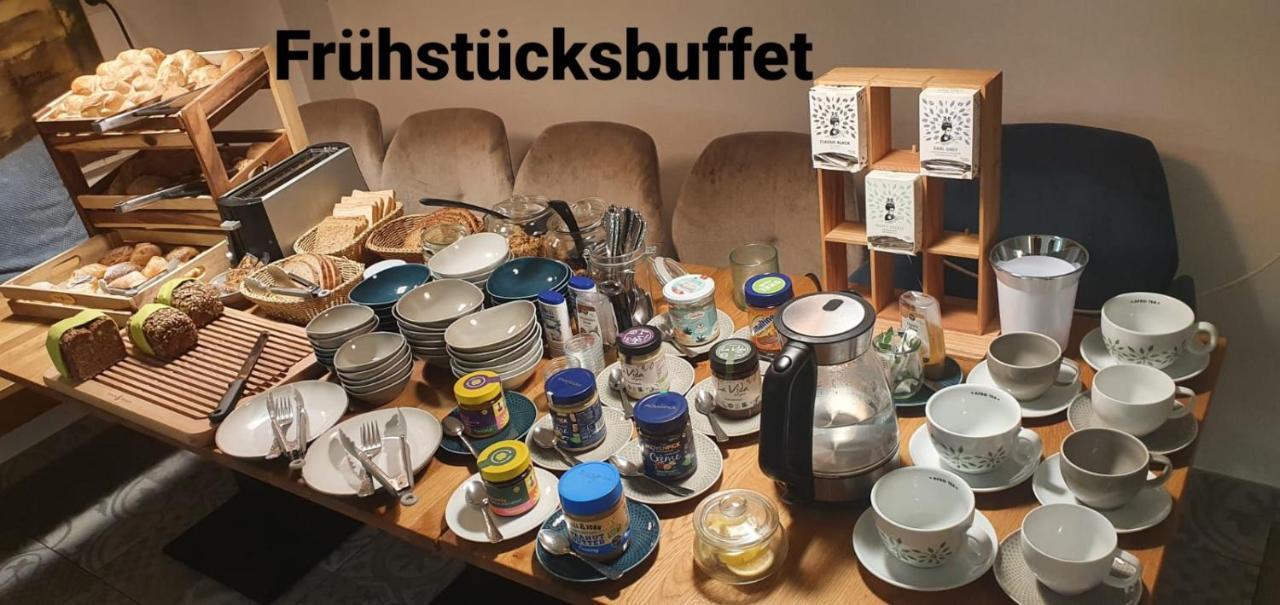 Gaestehaus Burgberg, Weinhaus Fries Kattenes المظهر الخارجي الصورة